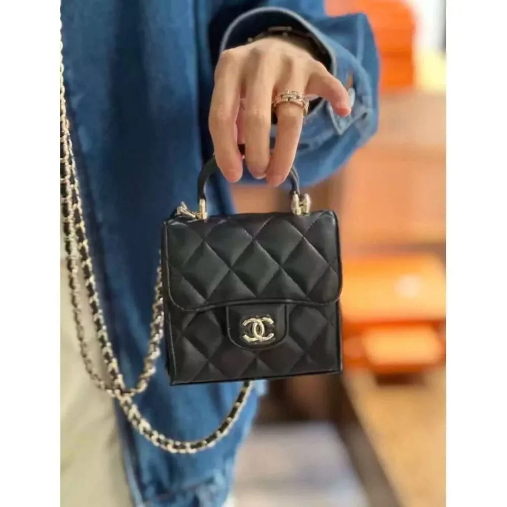 Chanel Women Pre-Loved Bag Very Good Condition